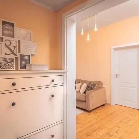 Cozy Home: Two-bedroom With Stunning View סופיה