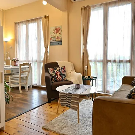 Apartment Cozy Home: Two-bedroom With Stunning View *